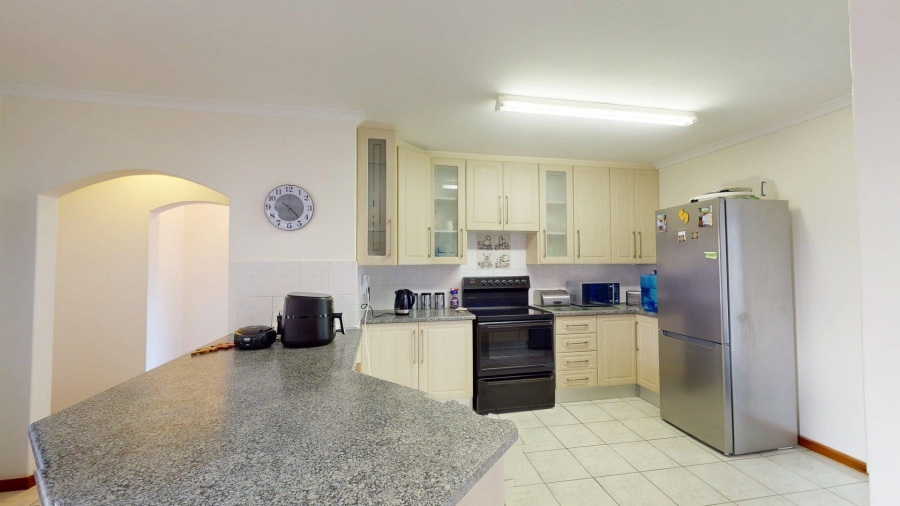 2 Bedroom Property for Sale in Sherwood Eastern Cape